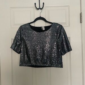 Crop top sequin short sleeve shirt